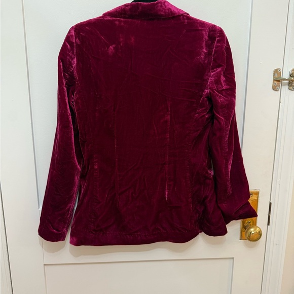 Anthropologie Rich Velvet Blazer in Raspberry - Picture 4 of 4
